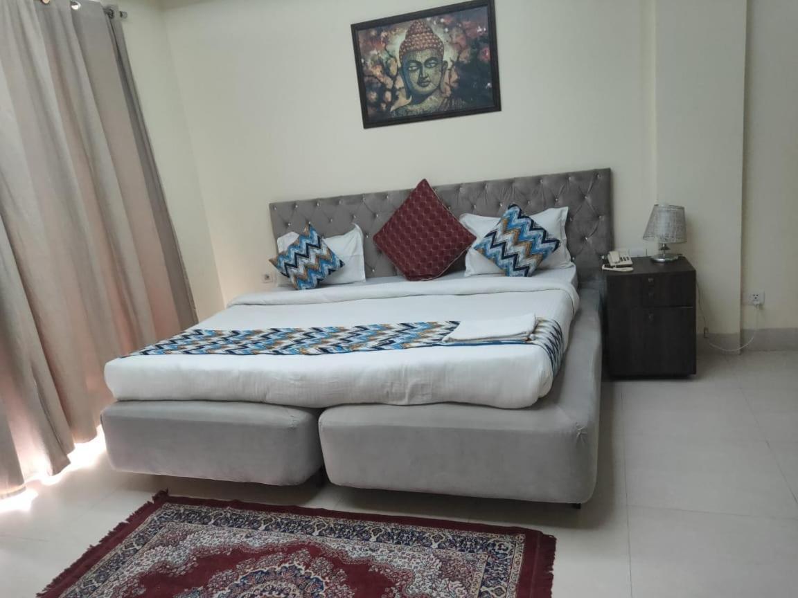 Hotel The Am Bliss Gurgaon Luaran gambar